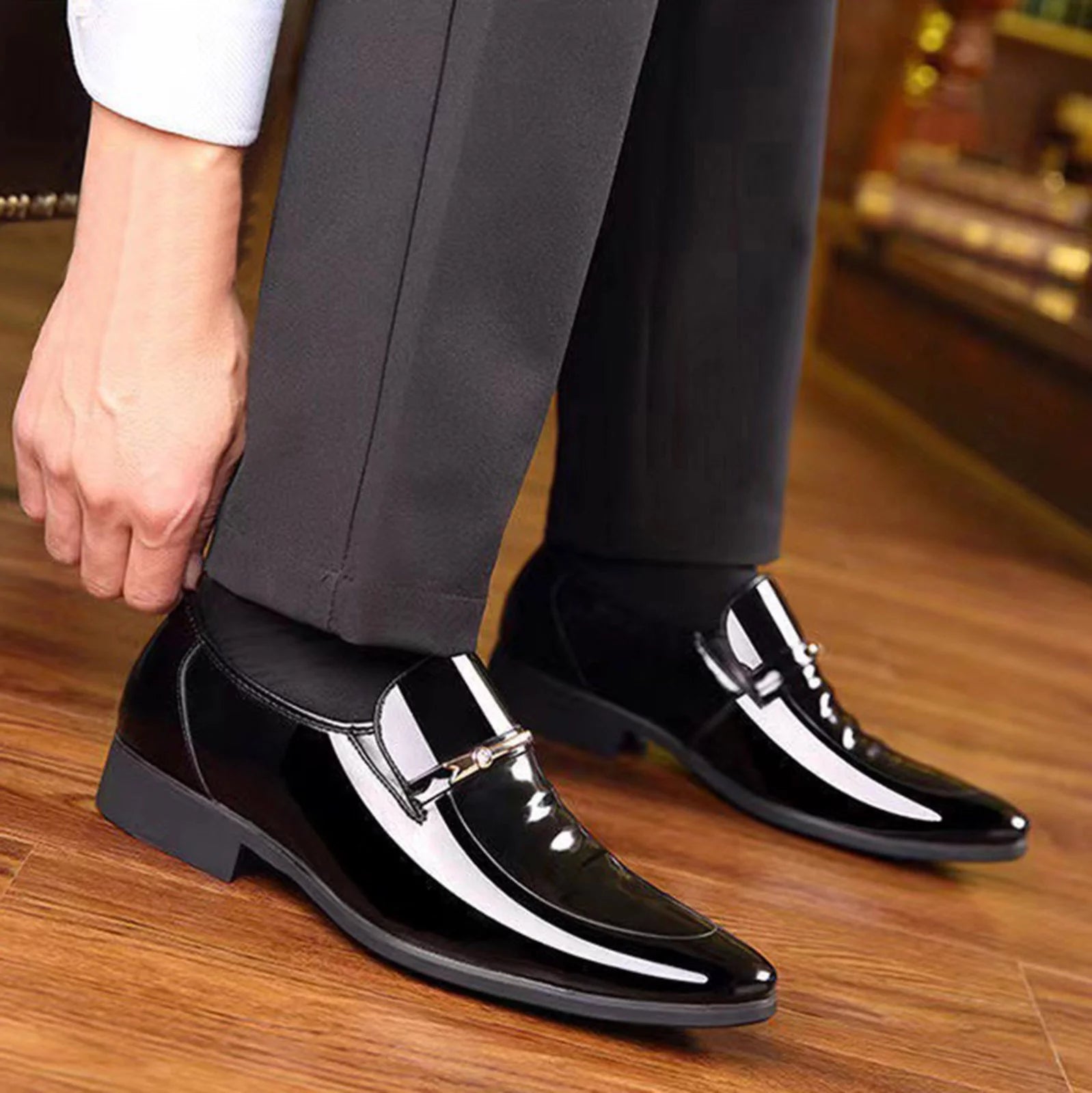 Adult Men Shoes Extra Wide Shoes for Men Leather Classic Style Mens Shoes Fashion Metal Strip Decoration Leather Shoe Horn for Men Black 11